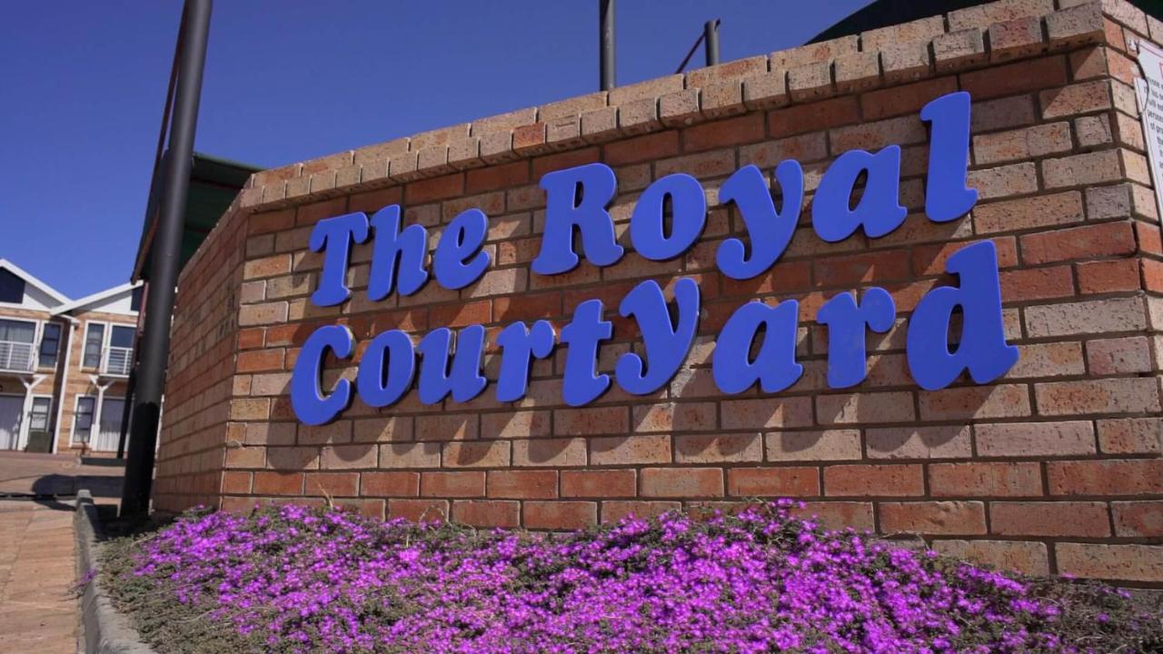 The Royal Courtyard Hotel 3*
